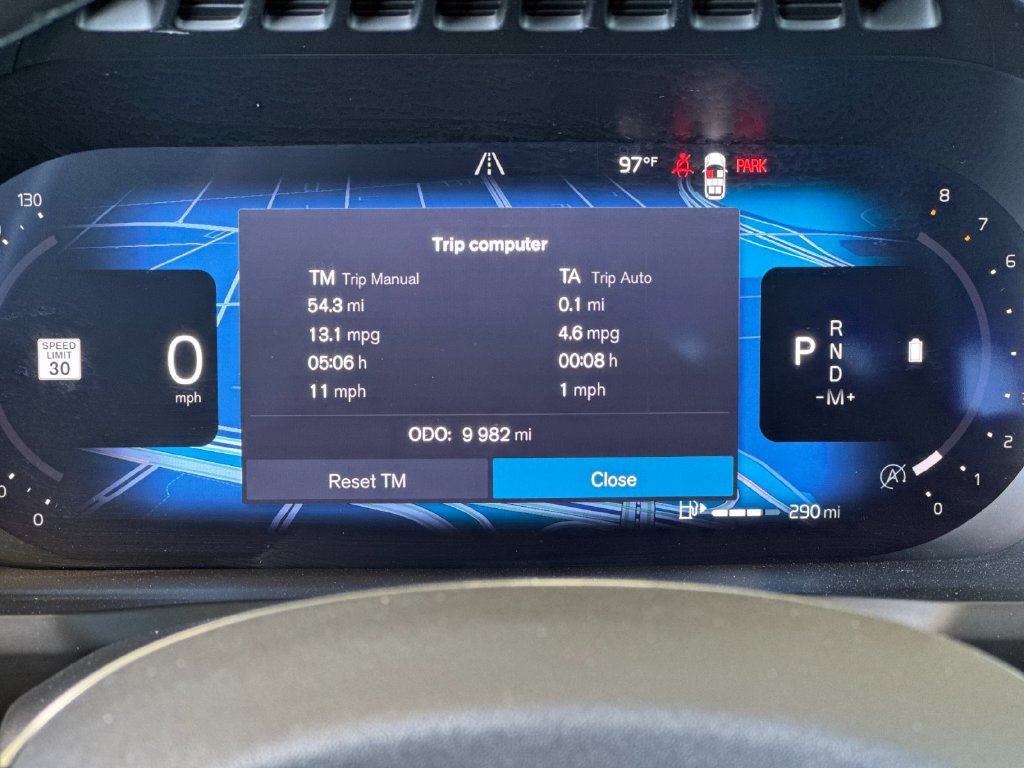 Certified 2026 Volvo XC90 B6 Plus AWD/4WD image 28