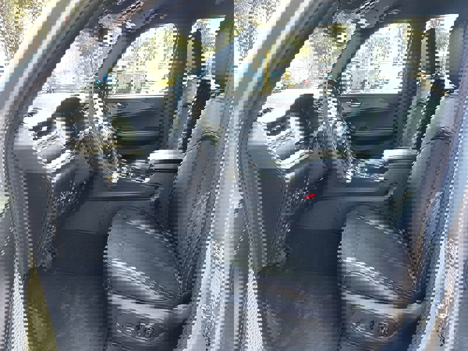 Used 2024 Jeep Grand Cherokee L Laredo AWD/4WD image 16