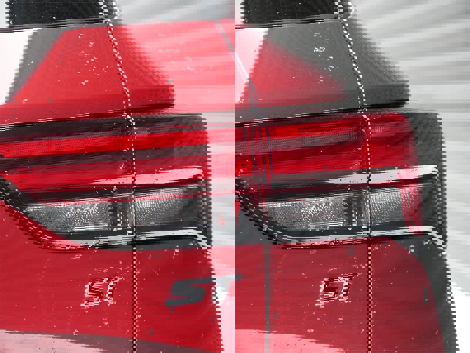 Used 2023 Buick Envision Essence w/ Sport Touring Package image 8