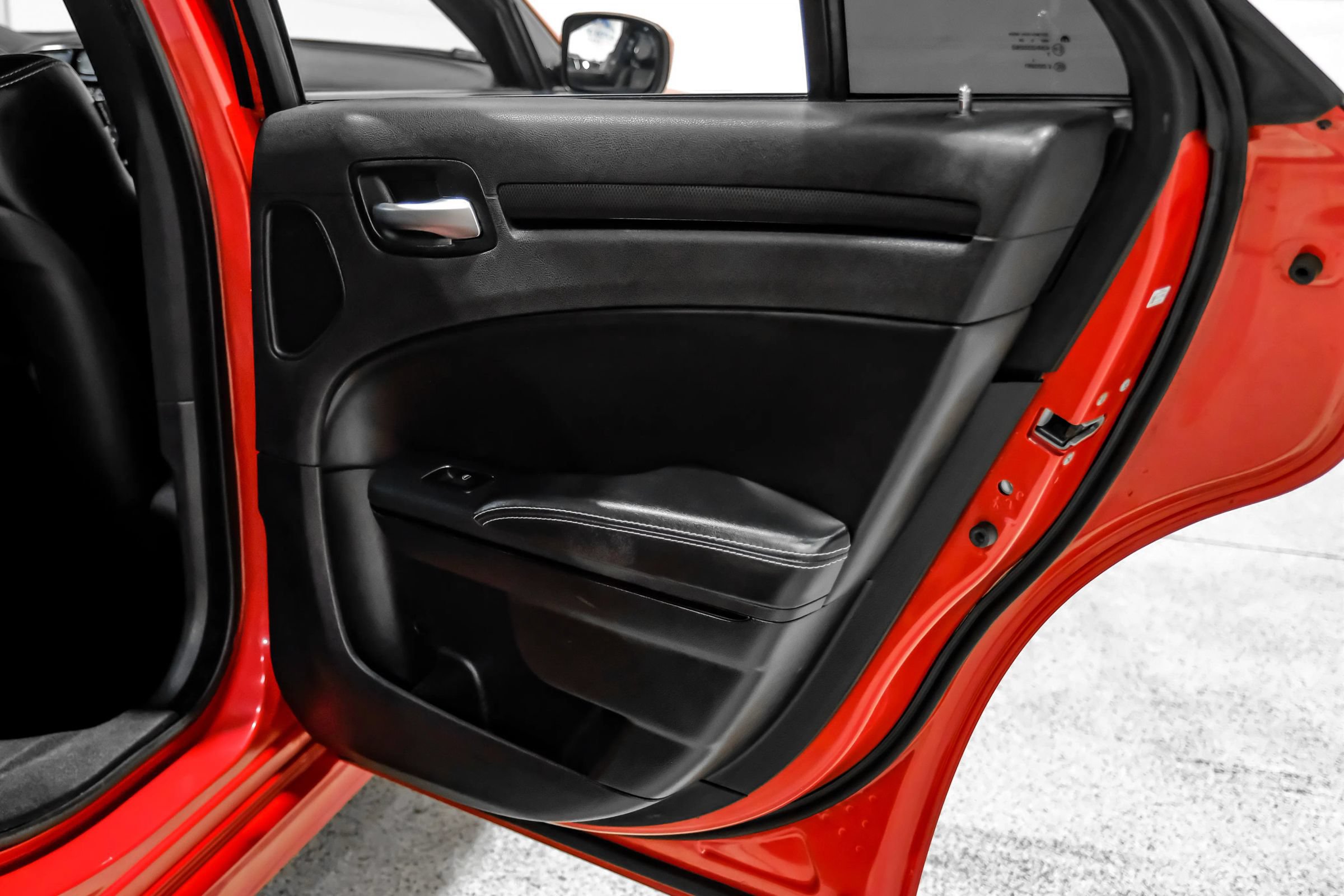 Used 2015 Chrysler 300 S RWD image 59