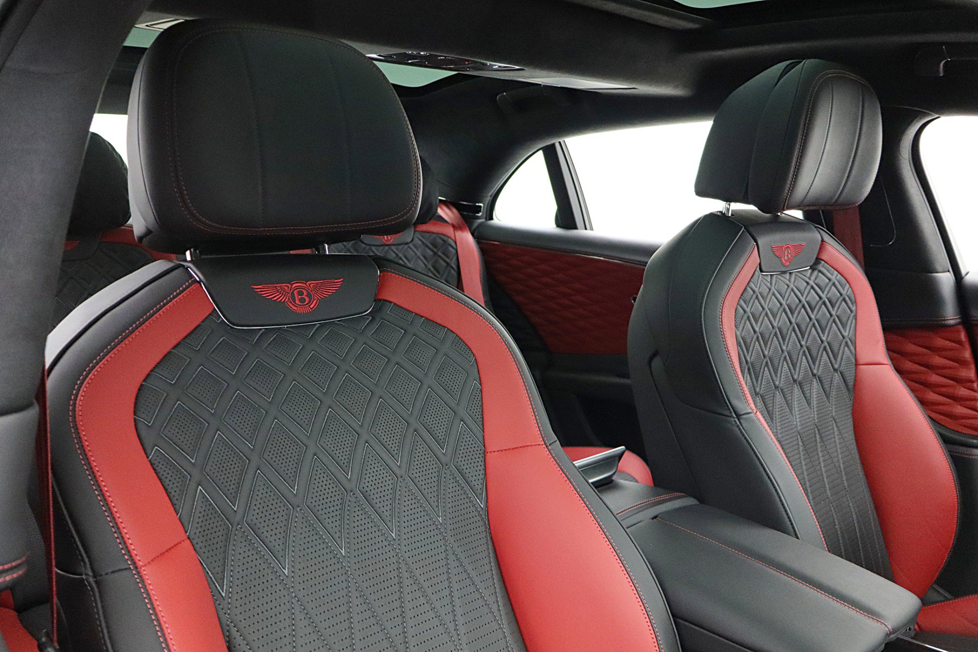 Certified 2023 Bentley Flying Spur S V8 AWD/4WD image 33