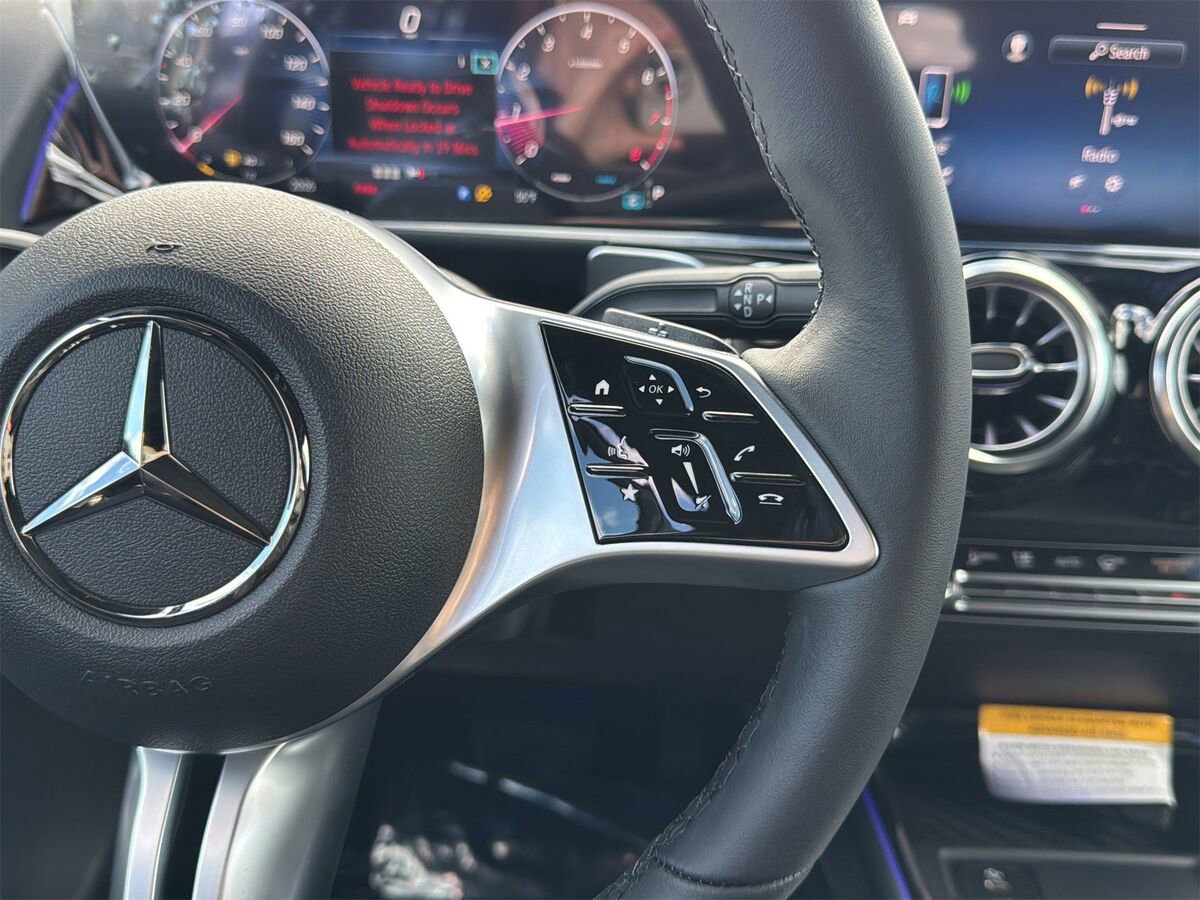 New 2026 Mercedes-Benz GLB 250 image 16