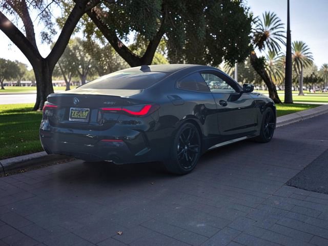 Used 2022 BMW 430i Coupe w/ M Sport Package RWD image 5