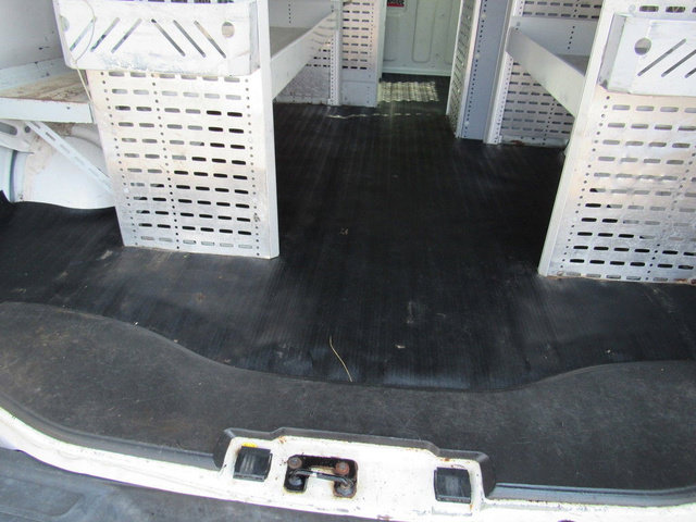 Used 2014 Chevrolet Express 2500 RWD image 23
