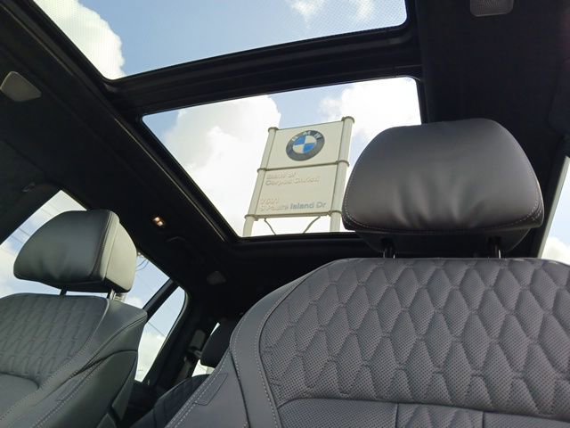 New 2026 BMW X7 M60i AWD/4WD image 30
