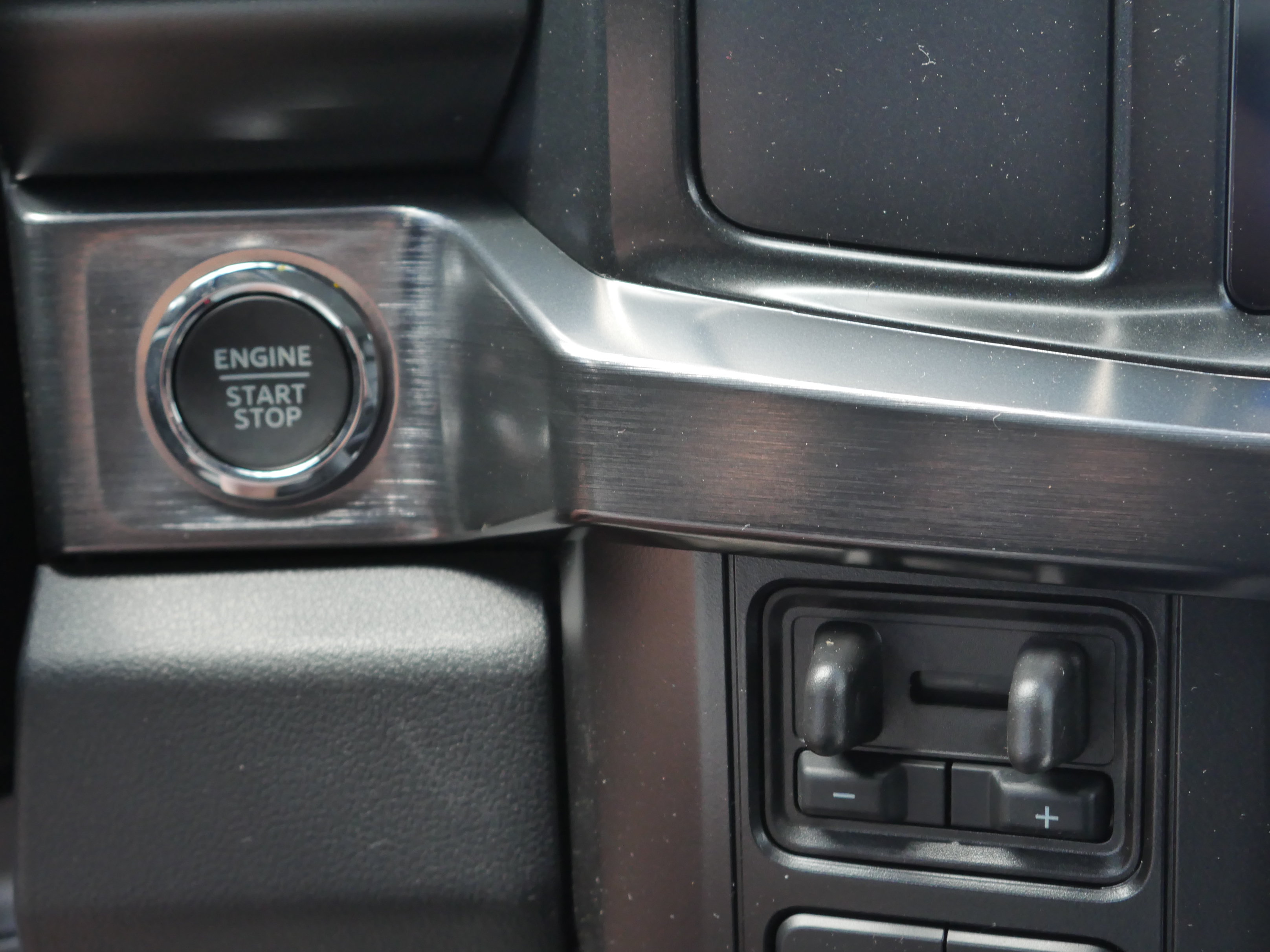 New 2026 Ford F250 Lariat w/ Chrome Package AWD/4WD image 8