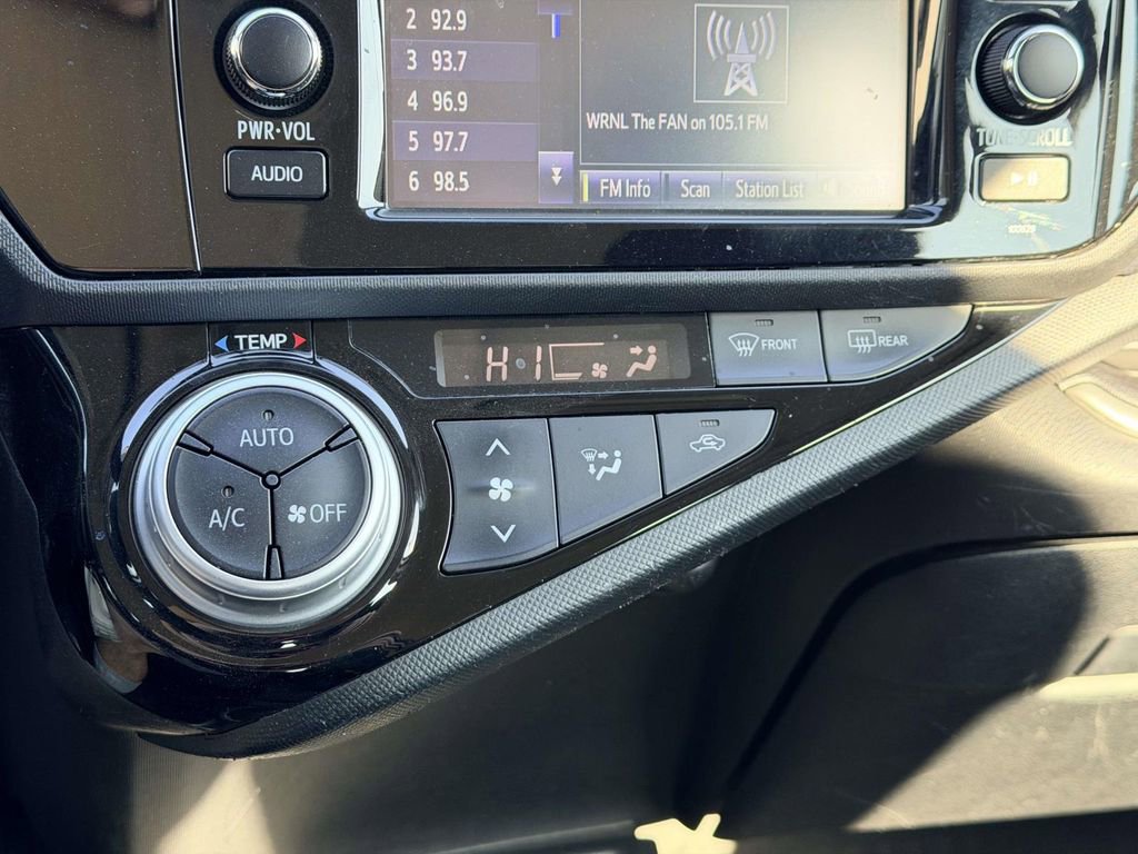 Certified 2016 Toyota Prius C Two image 4