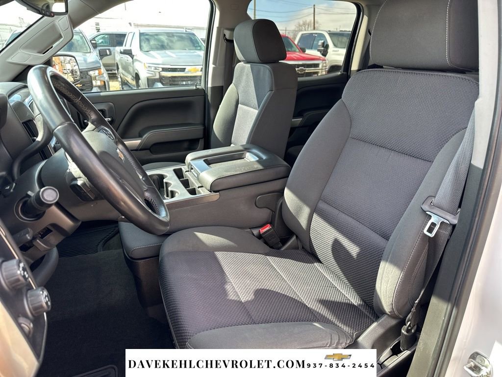 Used 2018 Chevrolet Silverado 1500 LT w/ LT Eassist Package image 11