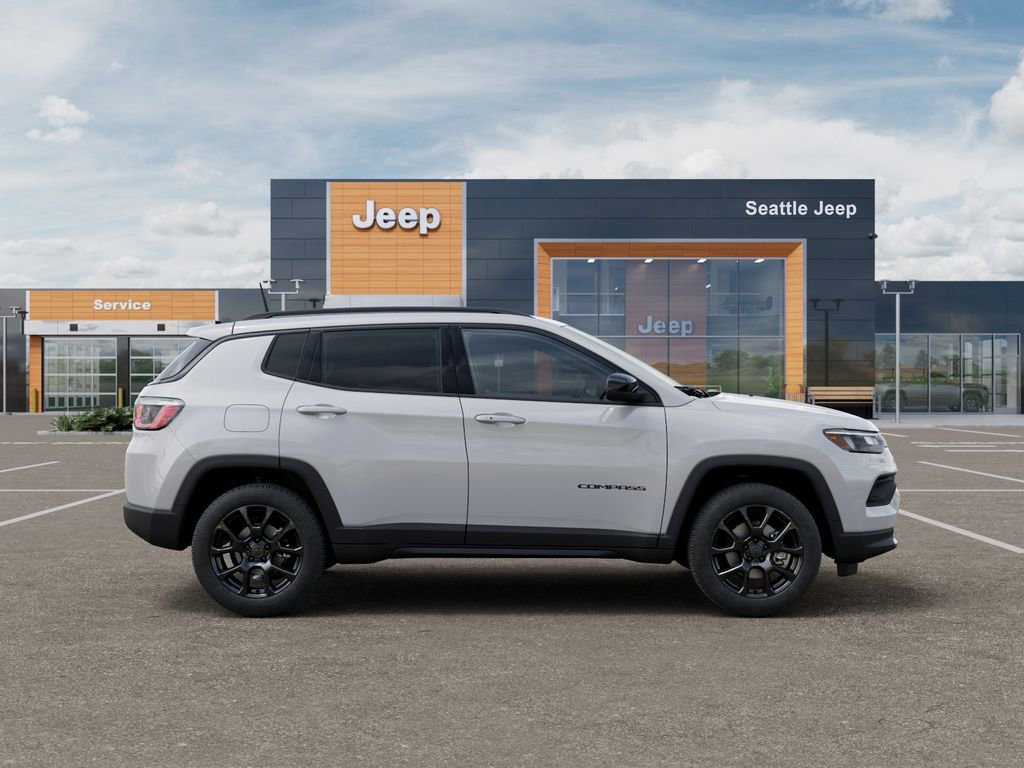 New 2026 Jeep Compass Latitude image 21