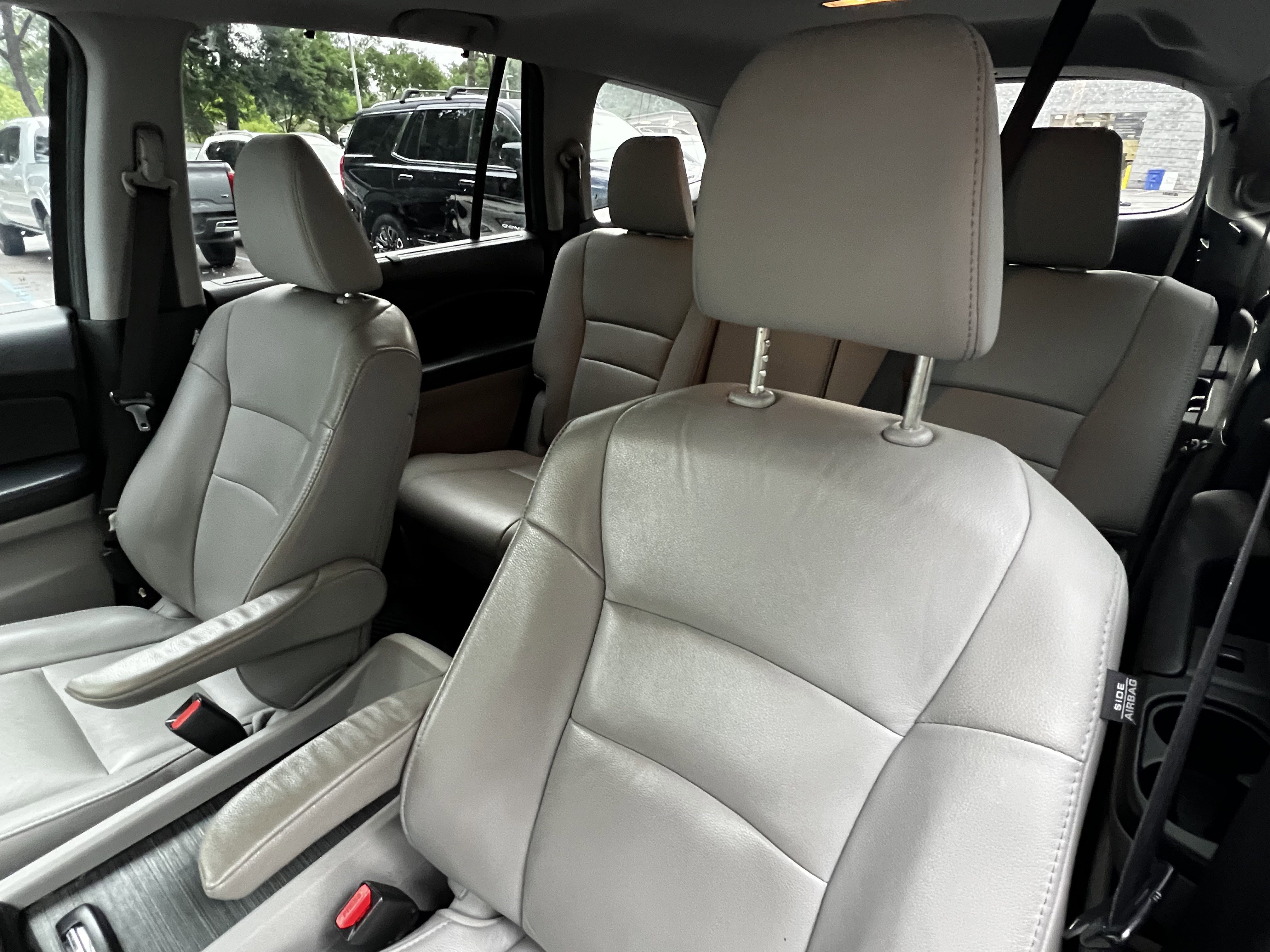 Used 2017 Honda Pilot Touring image 18