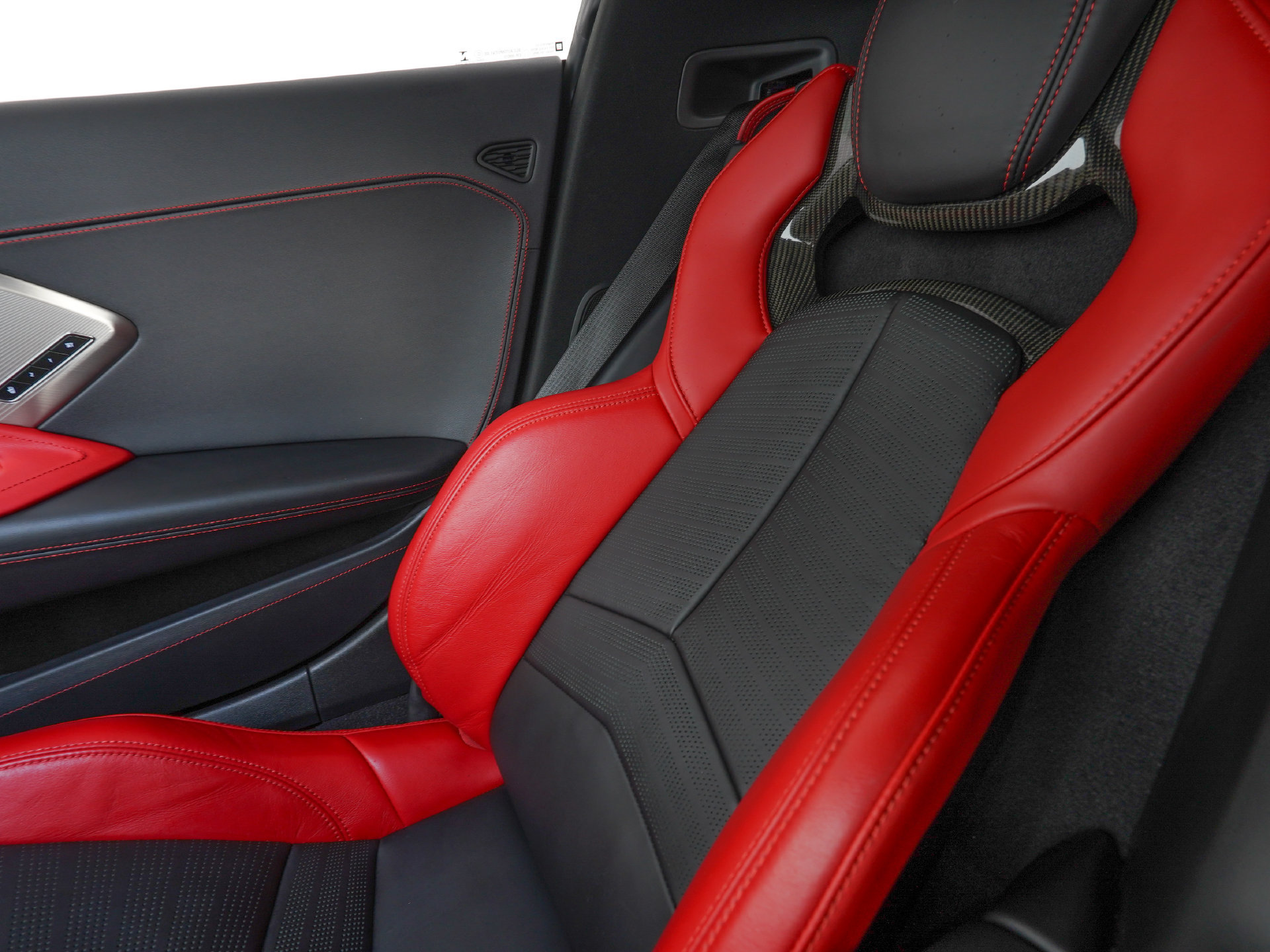 Used 2020 Chevrolet Corvette Stingray Preferred Cpe w/ 2LT Preferred Equipment Group RWD image 26