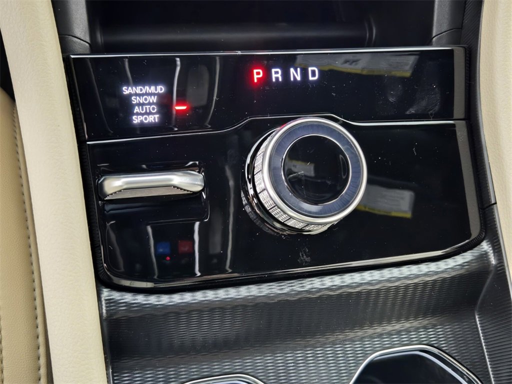 New 2025 Jeep Grand Cherokee Limited image 24