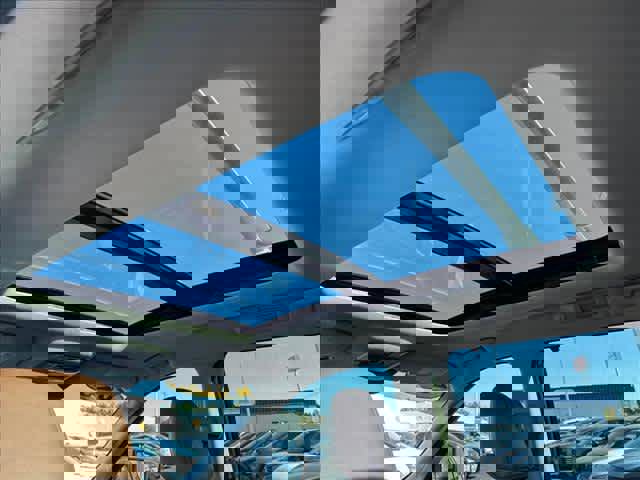 Used 2023 Nissan Pathfinder Platinum AWD/4WD image 14