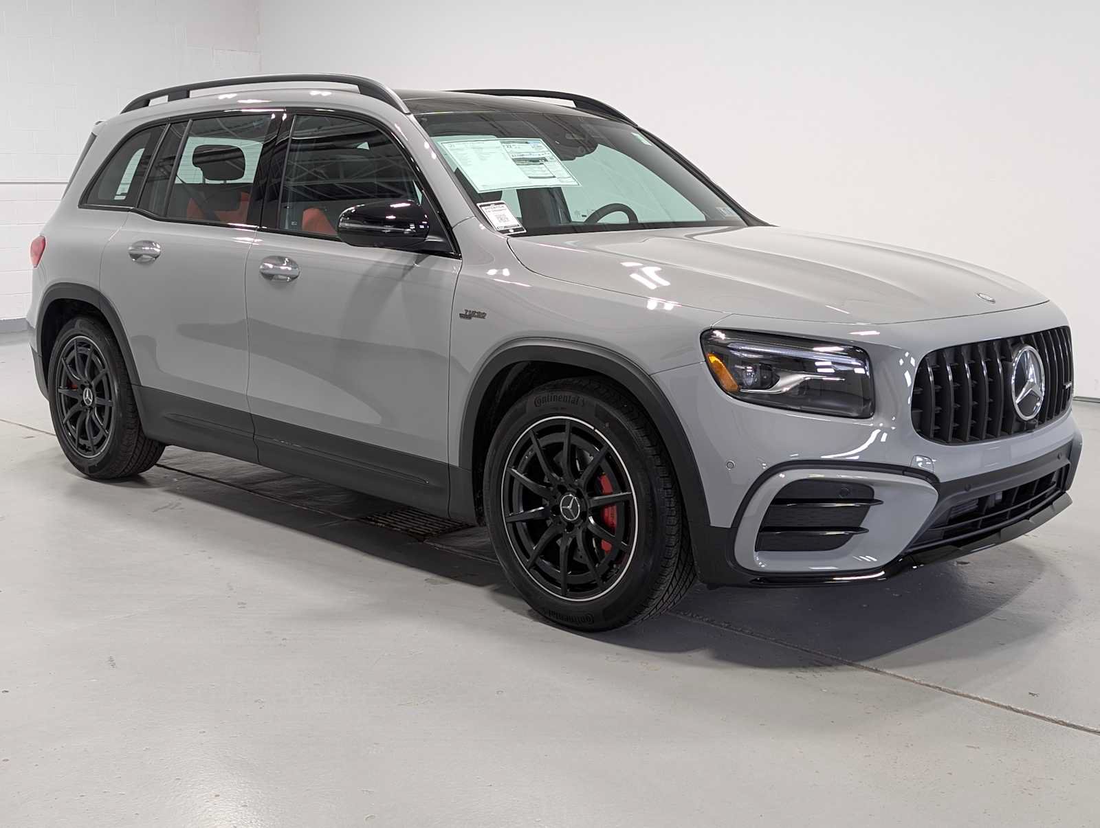 New 2026 Mercedes-Benz GLB 35 AMG 4MATIC image 6