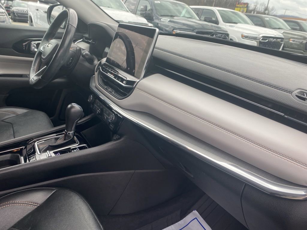 Certified 2022 Jeep Compass Limited image 8