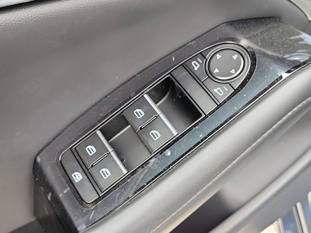 New 2026 MAZDA MAZDA3 Hatchback w/Premium Plus Pkg image 17