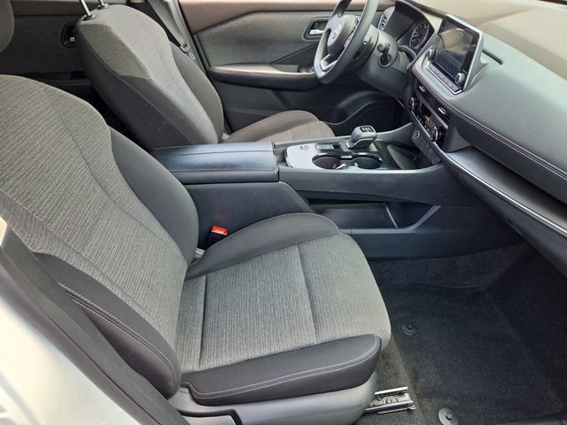 Used 2023 Nissan Rogue SV FWD image 18
