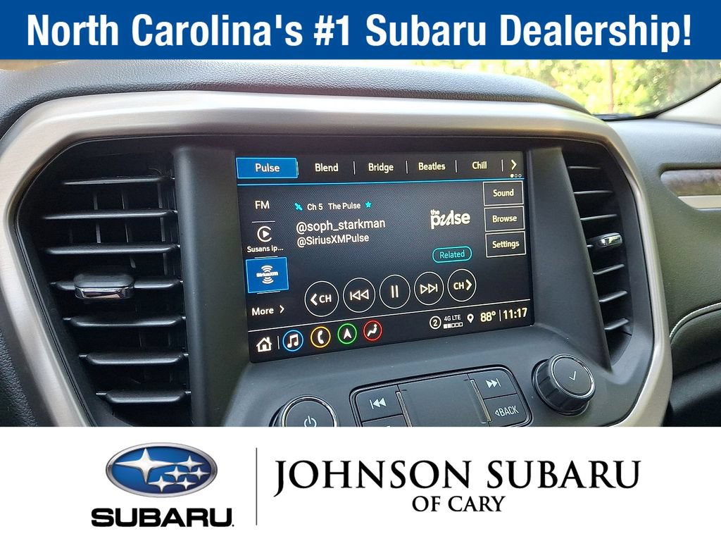 Used 2021 GMC Acadia Denali w/ Denali Technology Package FWD image 16