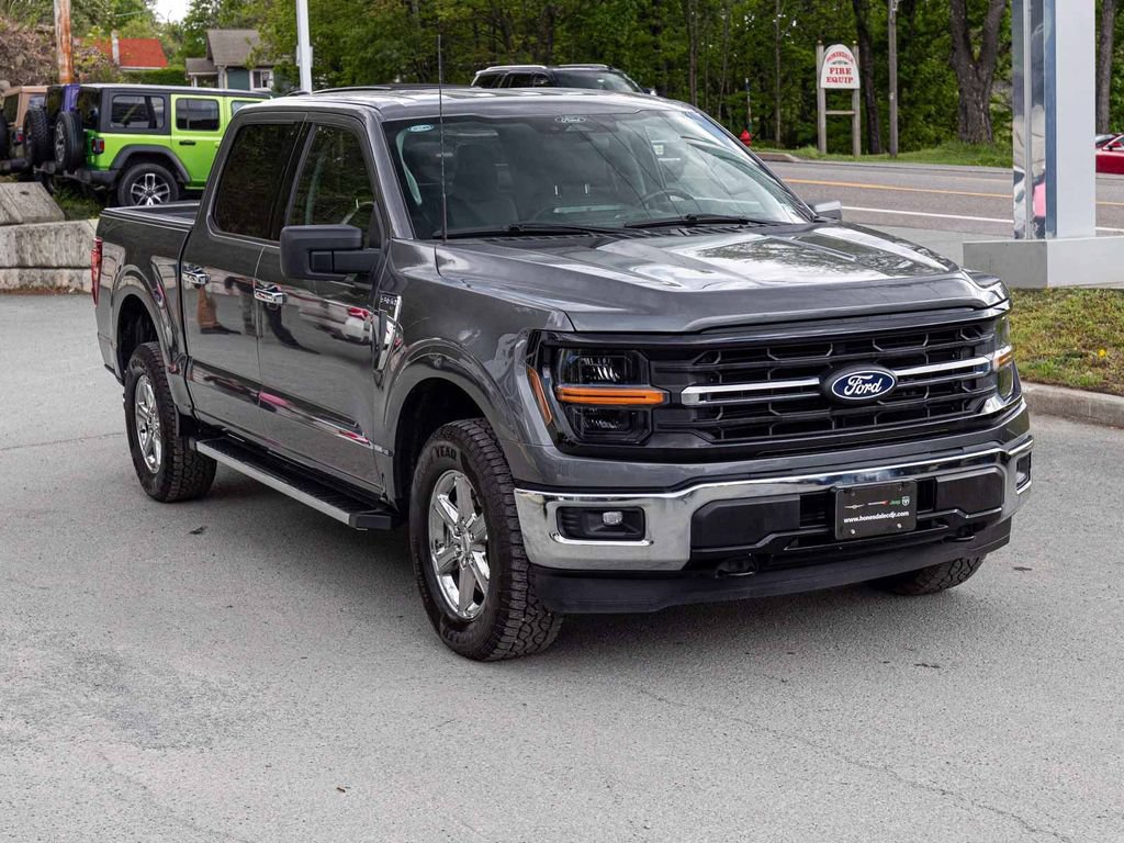 Used 2025 Ford F150 XLT w/ Equipment Group 301A Standard AWD/4WD image 3