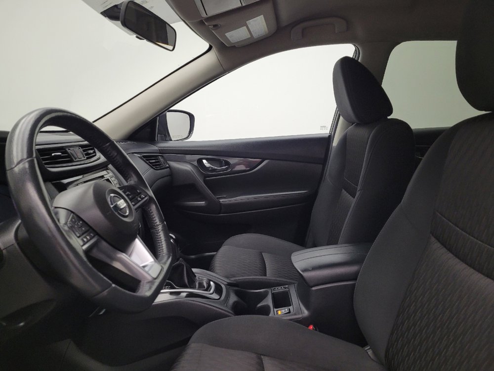 Used 2018 Nissan Rogue SV w/ Premium Package image 17
