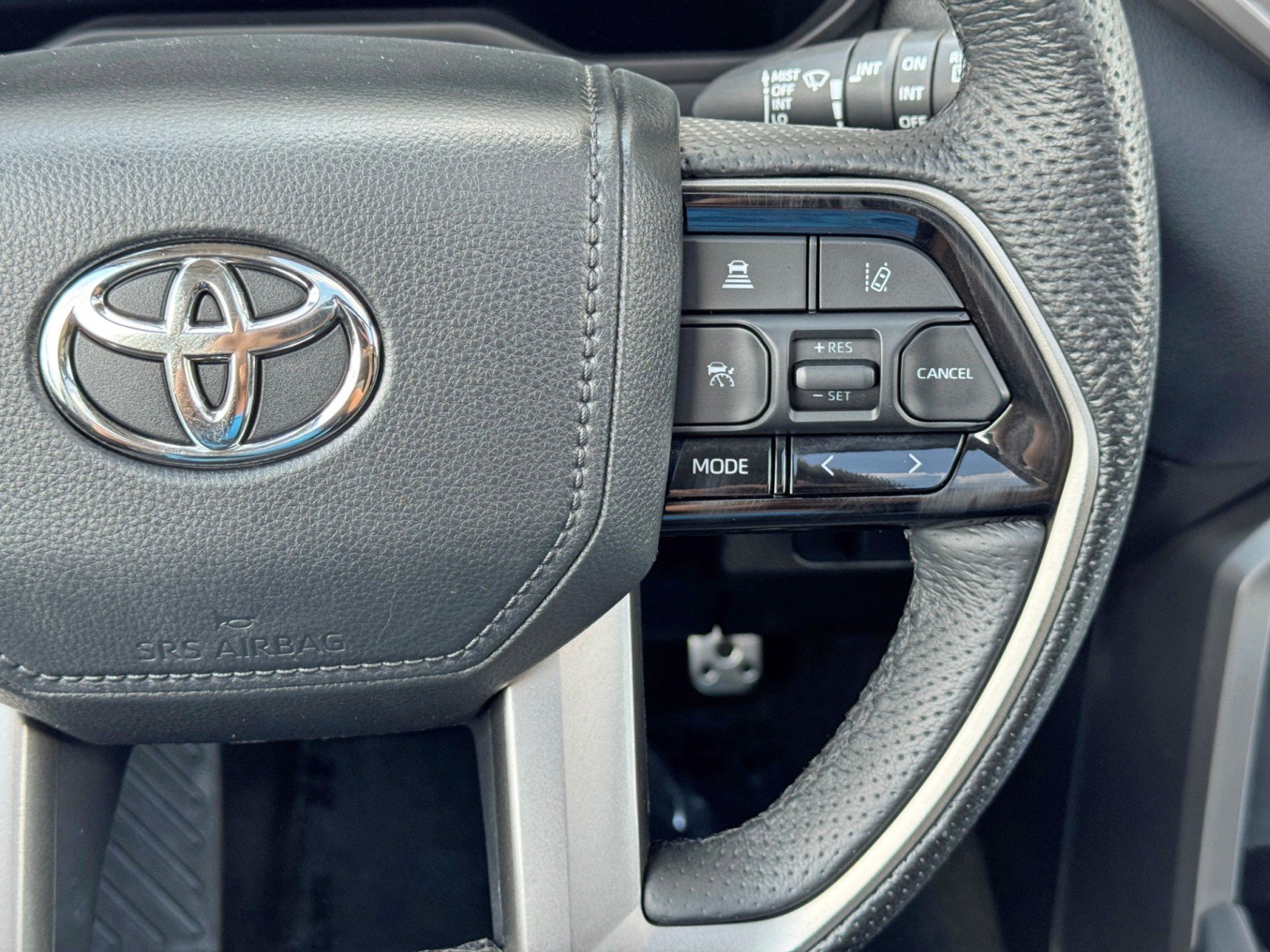 Used 2023 Toyota Sequoia Limited w/ TRD Off-Road Package AWD/4WD image 23