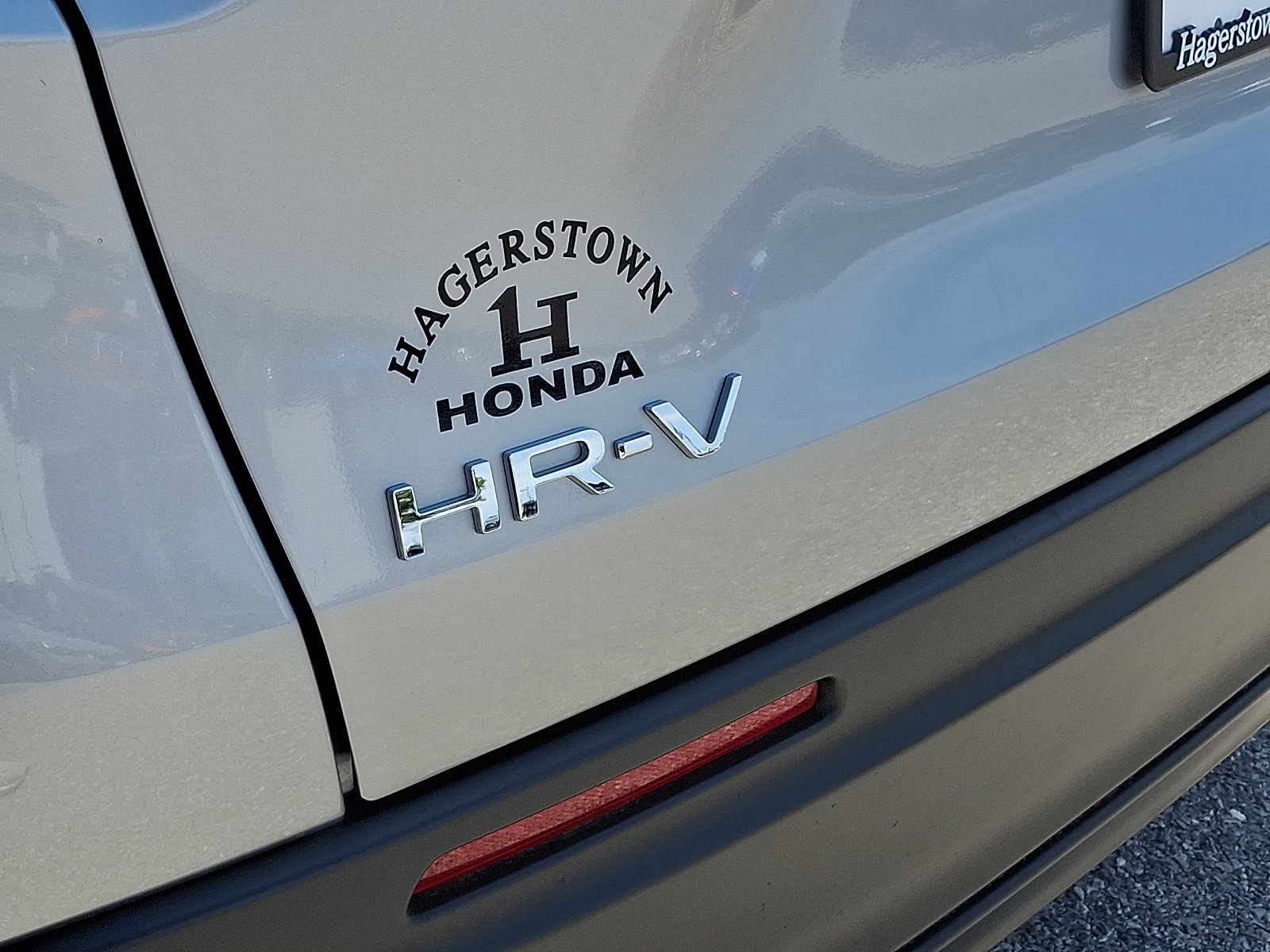 Used 2025 Honda HR-V LX image 30