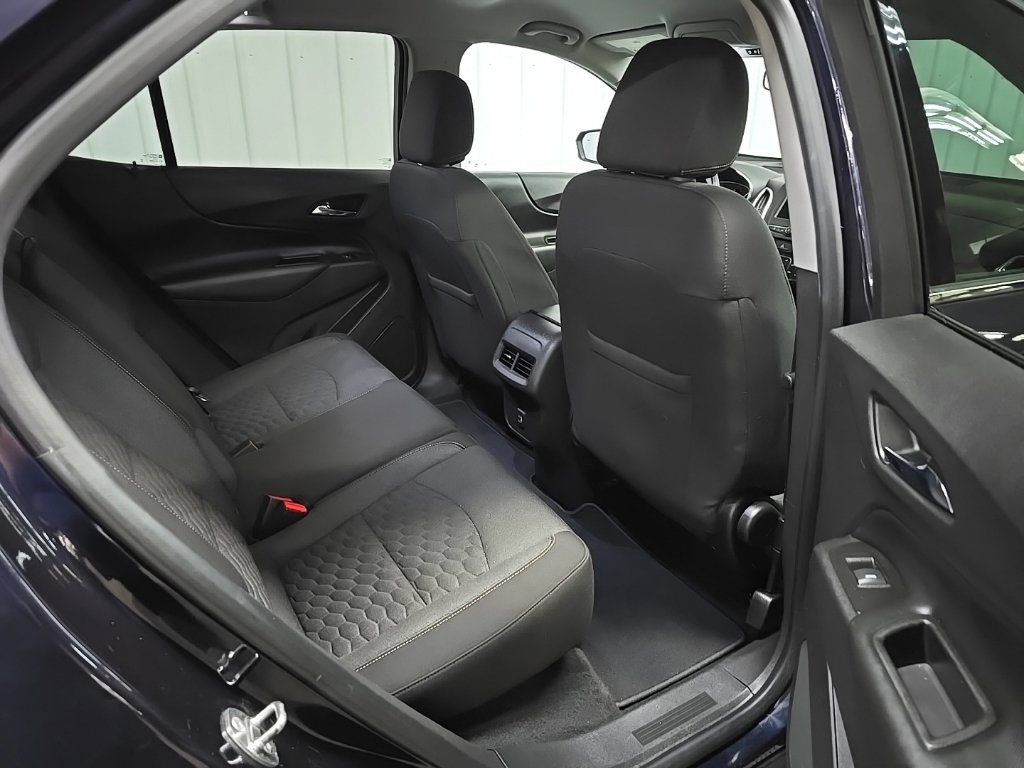 Used 2020 Chevrolet Equinox LT AWD/4WD image 17