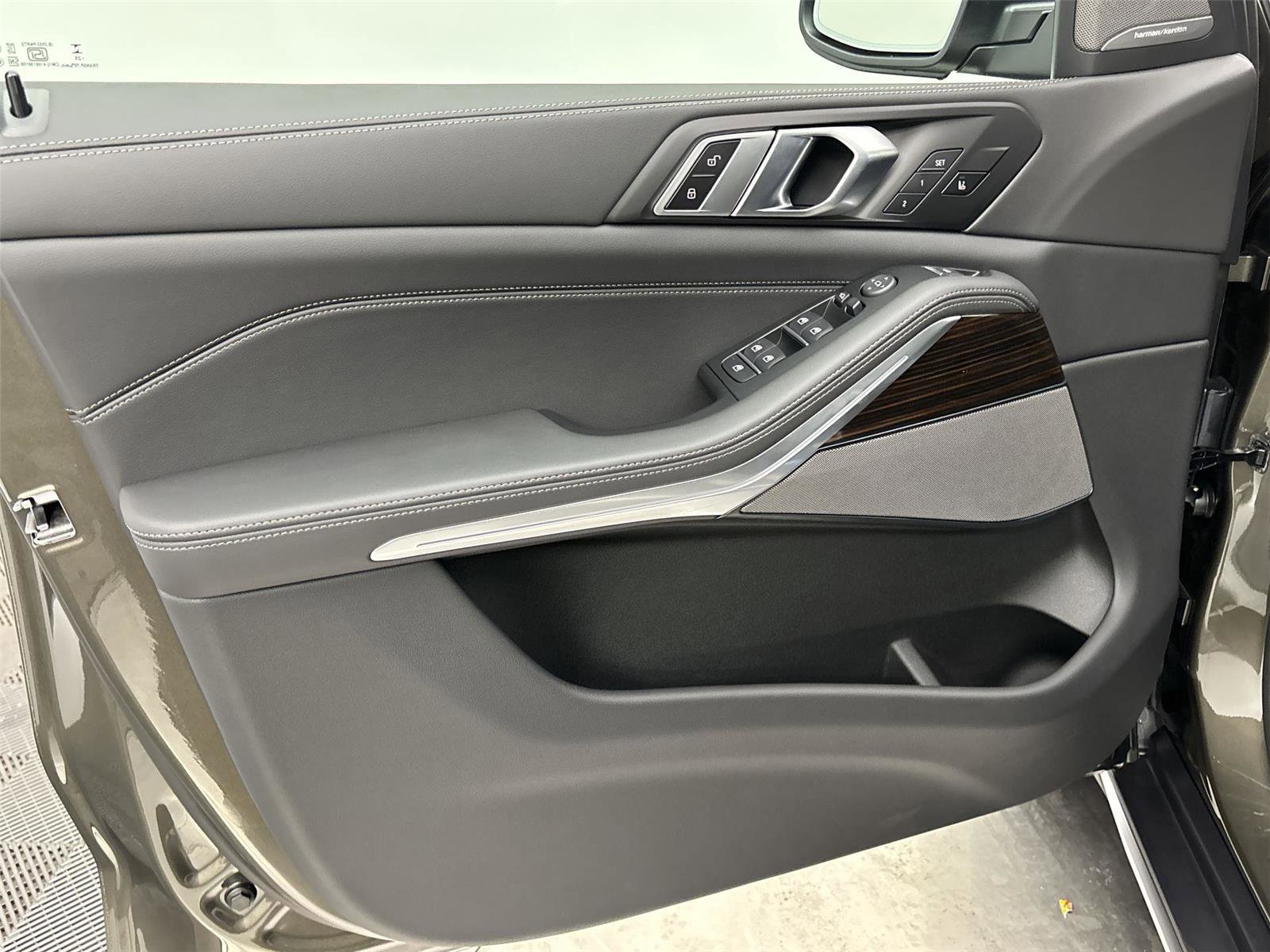 New 2026 BMW X5 xDrive40i w/ Climate Comfort Package image 26