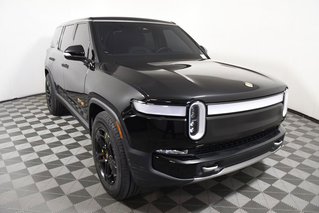 Used 2024 Rivian R1S Adventure AWD/4WD image 9