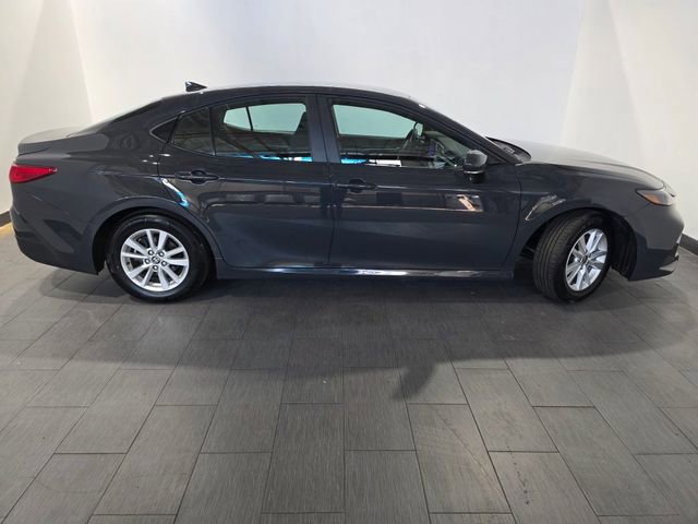 Used 2025 Toyota Camry LE FWD image 6