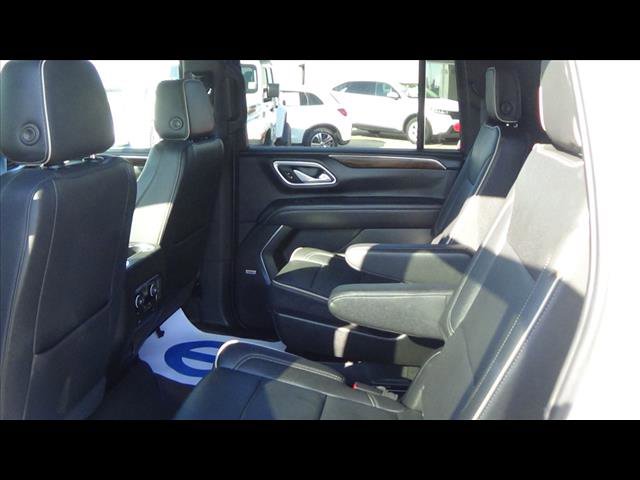 Used 2022 Chevrolet Suburban Premier image 10