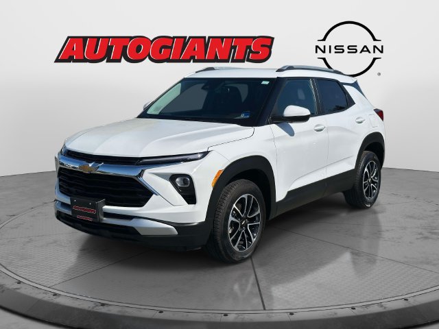 Used 2025 Chevrolet TrailBlazer LT AWD/4WD image 7