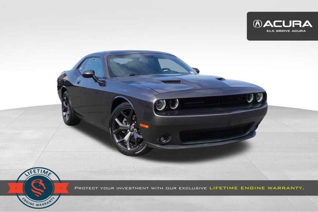 Used 2018 Dodge Challenger R/T w/ Blacktop Package image 1