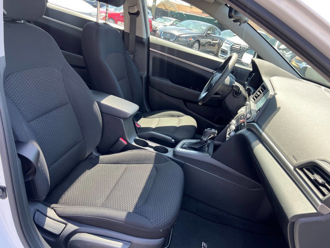 Used 2020 Hyundai Elantra Value Edition w/ Cargo Package (C1) image 16