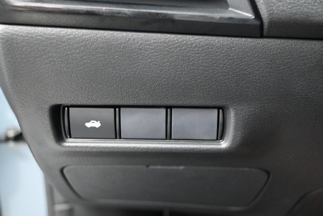 New 2026 Nissan Sentra SR w/ Floor Mat Package FWD image 18