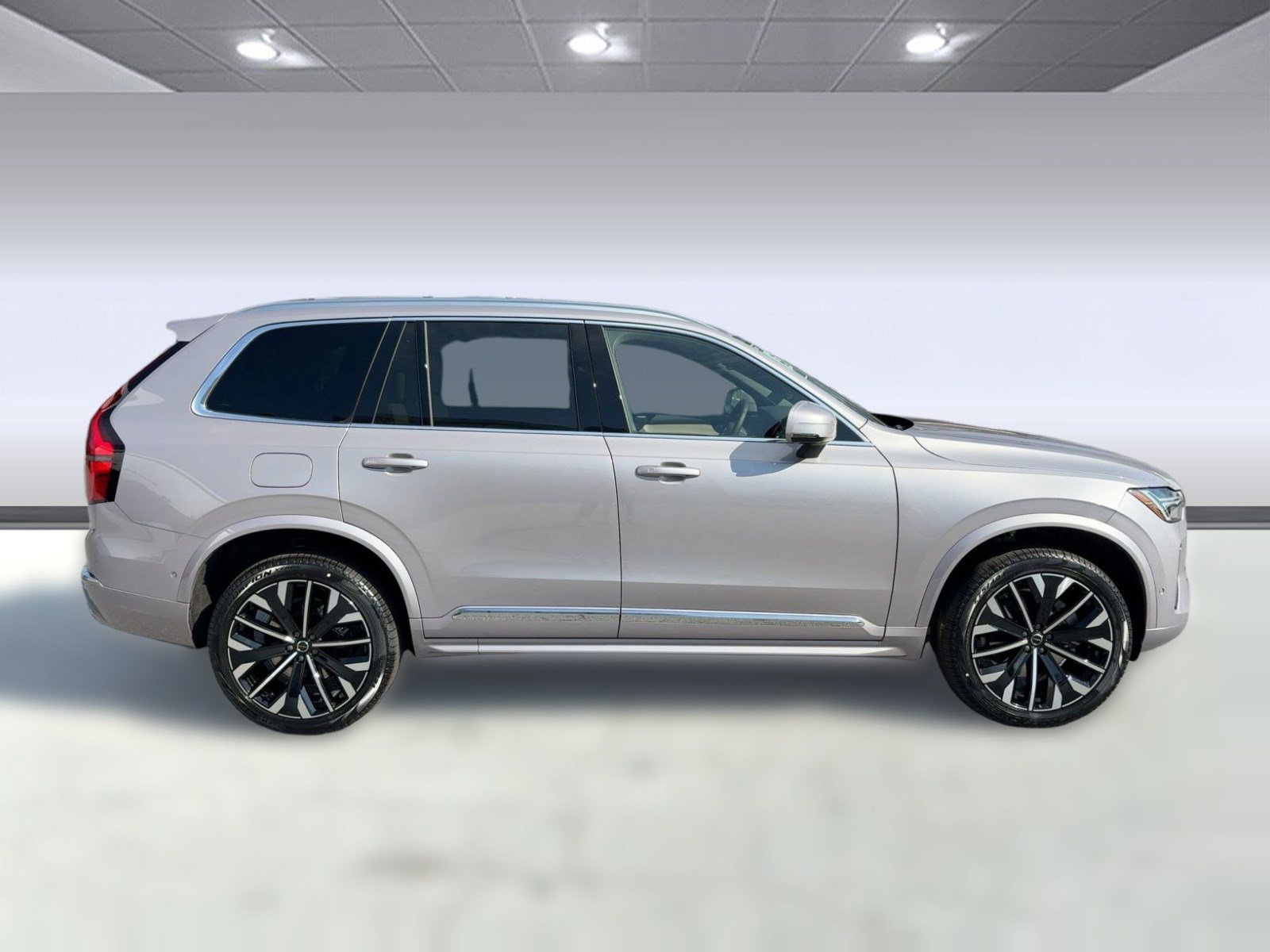 New 2026 Volvo XC90 B6 Plus w/ Protection Package Premier image 8