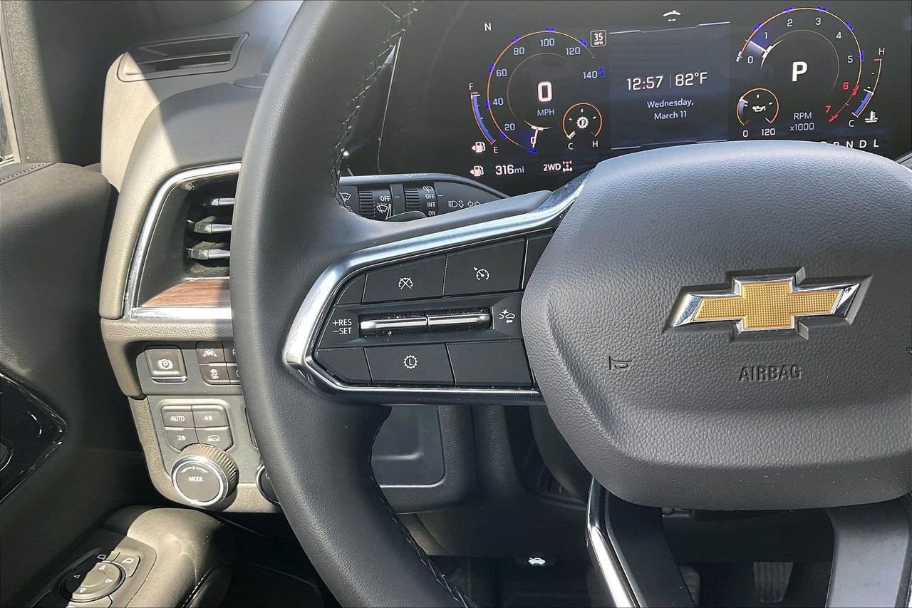 Used 2025 Chevrolet Tahoe LT image 31