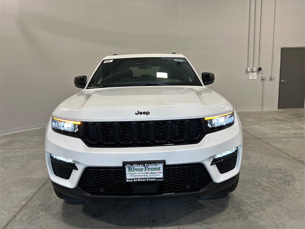 New 2025 Jeep Grand Cherokee Limited w/ Luxury Tech Group II image 3