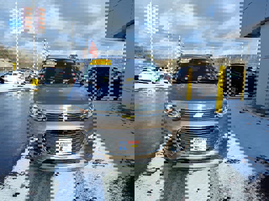 Used 2018 Chevrolet Trax Premier image 2