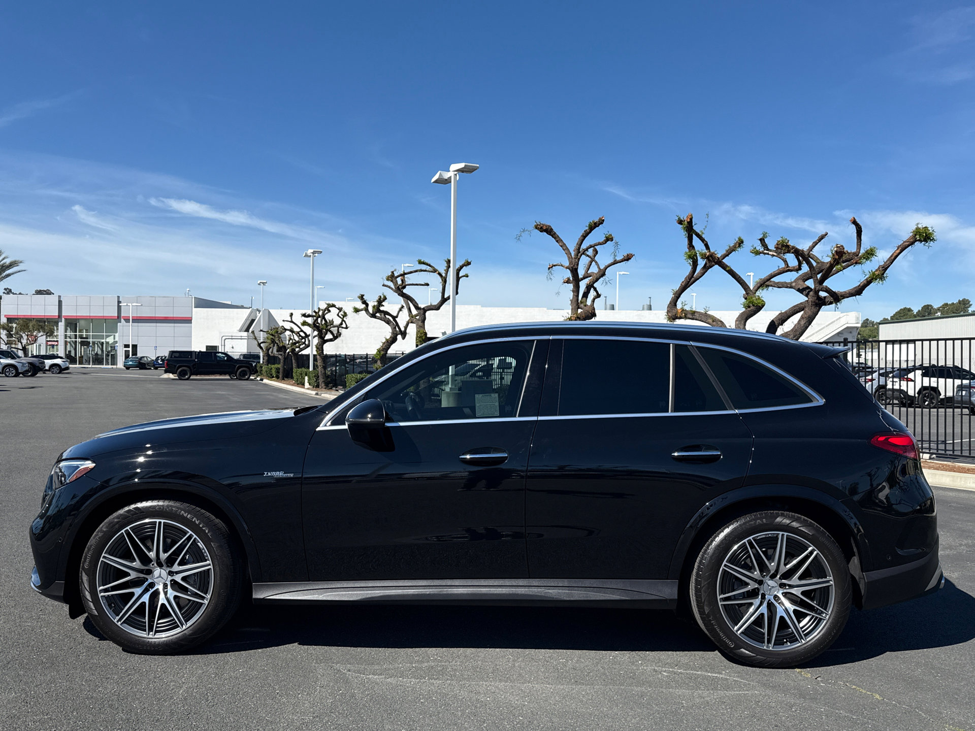 Used 2024 Mercedes-Benz GLC 43 AMG 4MATIC image 5