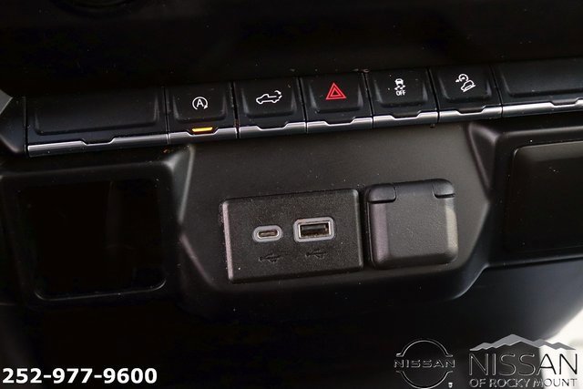 Used 2020 Chevrolet Silverado 1500 LT Trail Boss w/ Bed Protection Package image 22