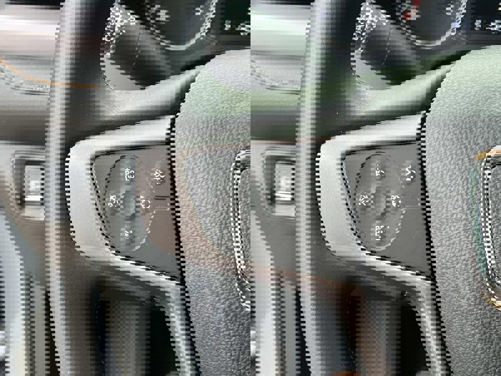 Used 2023 GMC Acadia AT4 w/ Trailering Package image 25