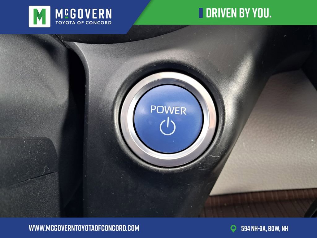 Used 2022 Toyota Sienna XLE w/ XLE Plus Package image 22