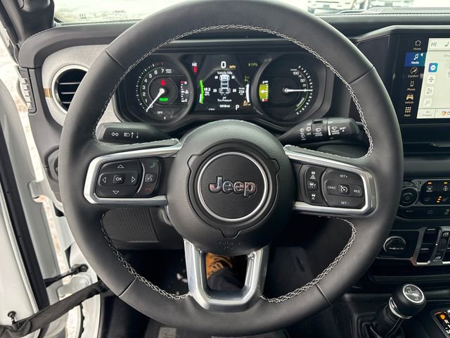 Used 2025 Jeep Wrangler Unlimited Sahara w/ Safety Group image 28