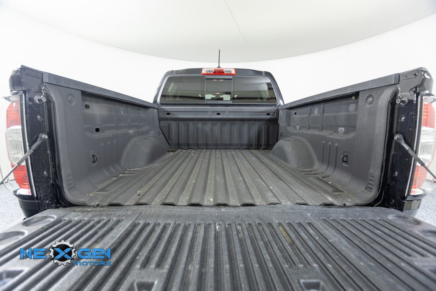 Used 2022 GMC Canyon AT4 AWD/4WD image 33