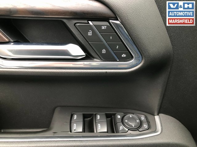 Used 2025 GMC Sierra 1500 SLT AWD/4WD image 15
