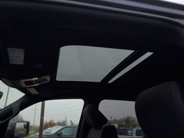 New 2026 RAM 1500 4x4 Crew Cab image 13