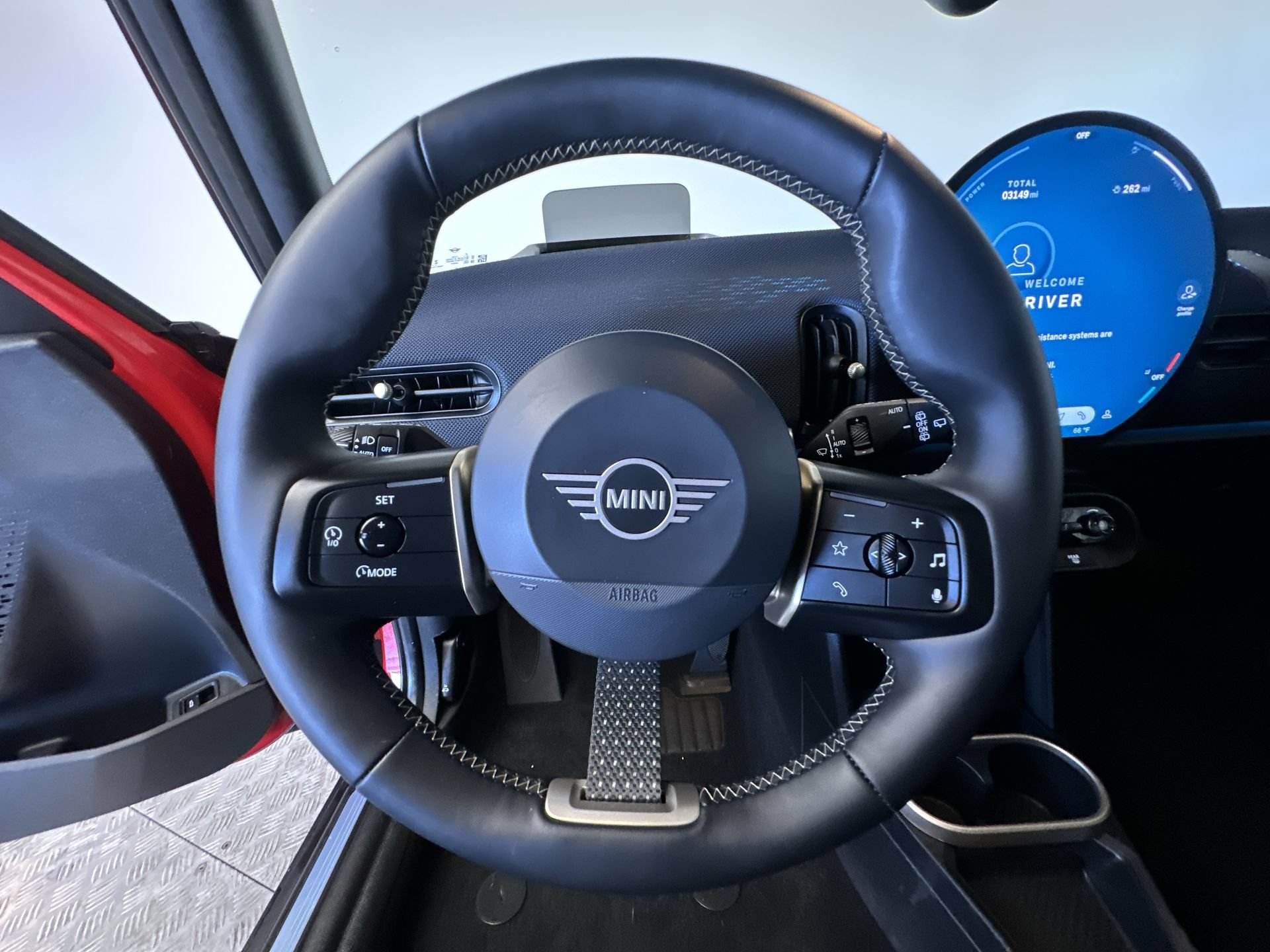 Used 2026 MINI Cooper 4-Door Hardtop FWD image 16