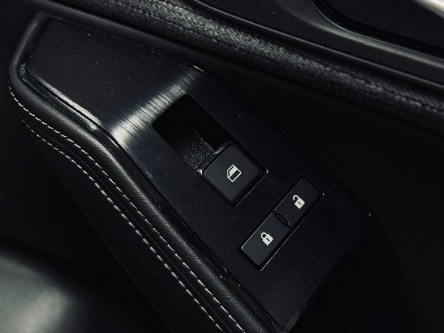 Used 2022 Nissan Rogue SV AWD/4WD image 15