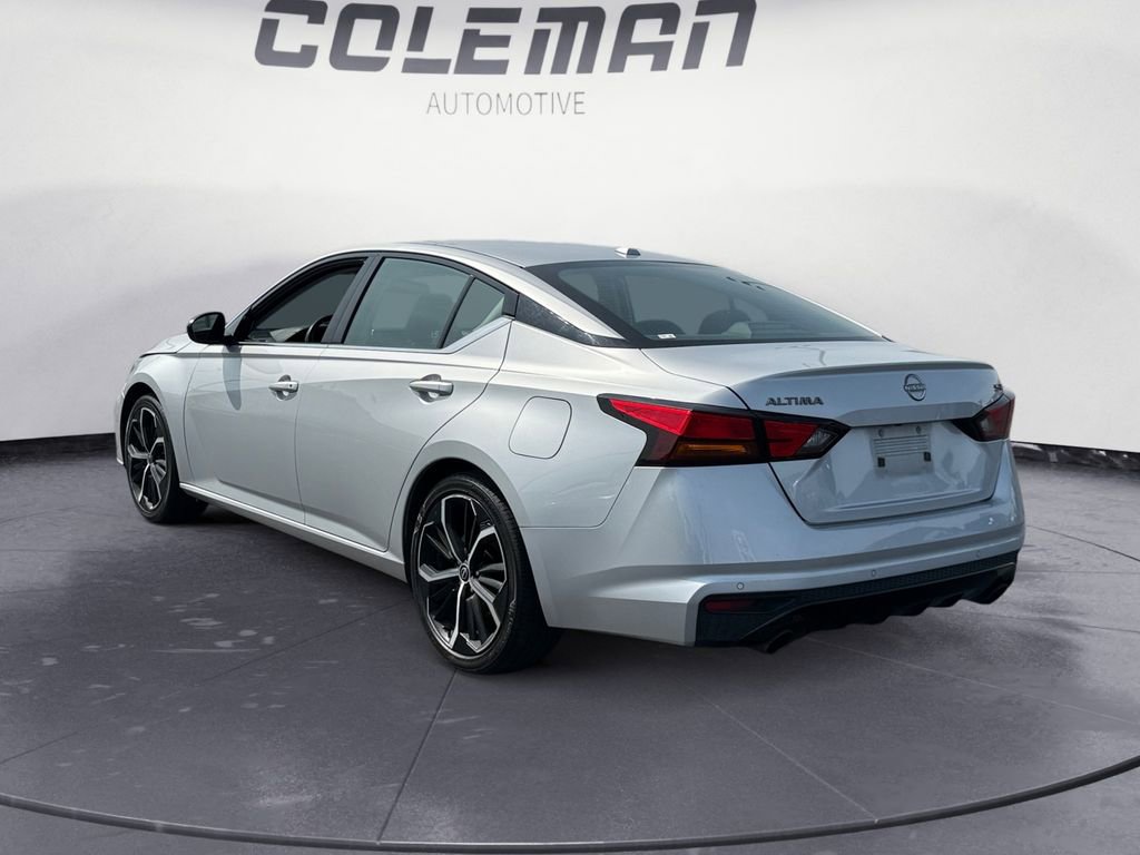 Used 2024 Nissan Altima 2.5 SR image 3